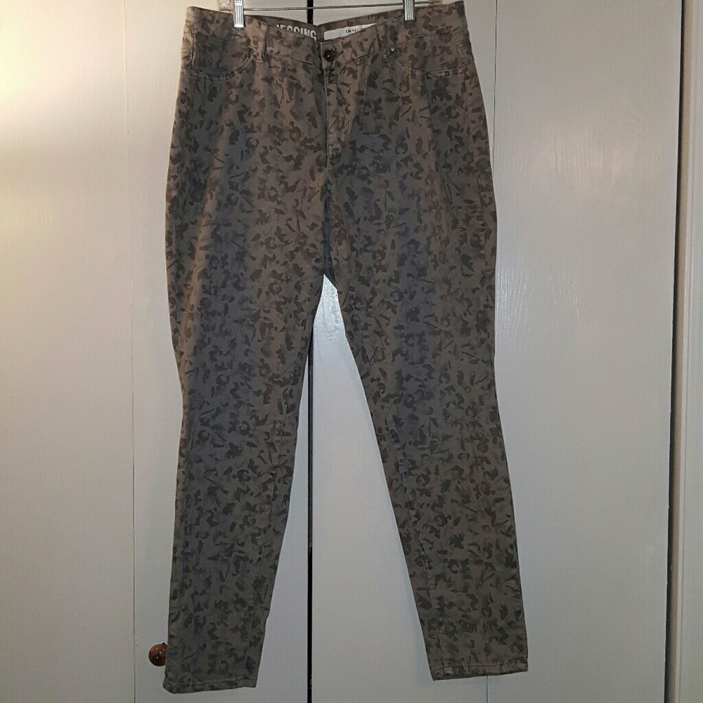 DKNY Grey Camouflage Jeggings
